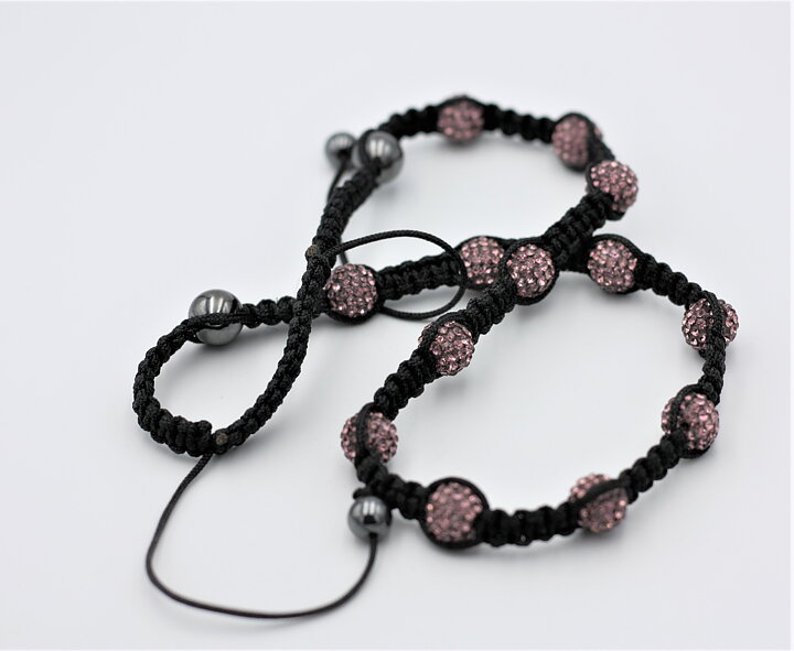 Halsband med rosa pärlor