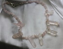 Halsband med rosenkvarts