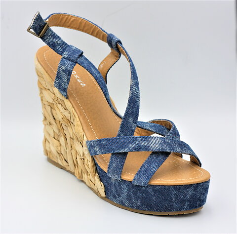 Sandaletter i denim med kilklack stl 39