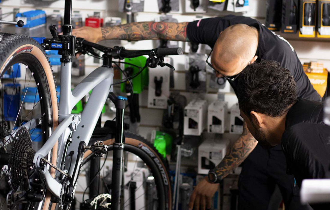 Vad vore en cykelbutik utan verkstad?