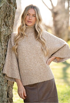 Capri Collection- Willow tröja tryffel sand