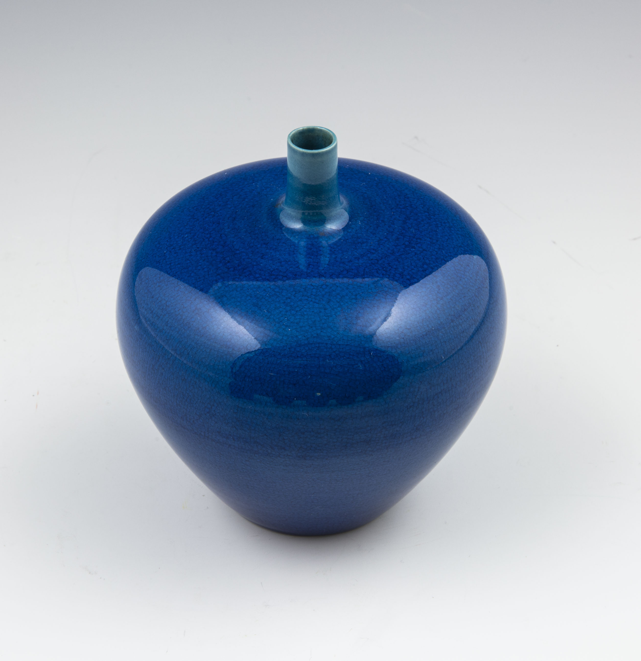 Small vase - Ateljé - Signed  - 2
