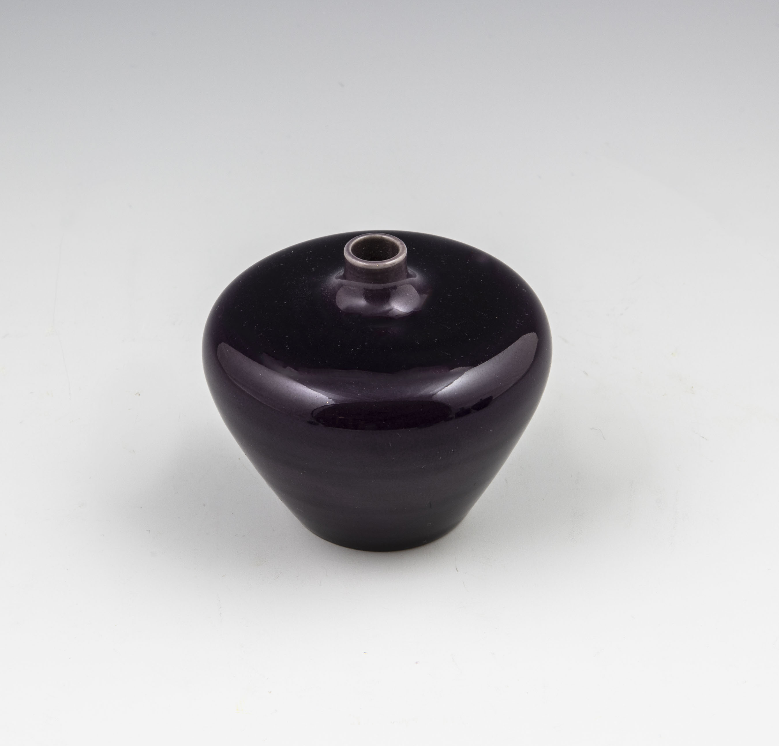 Vase - miniature  - Ateljé - Signed  - 2