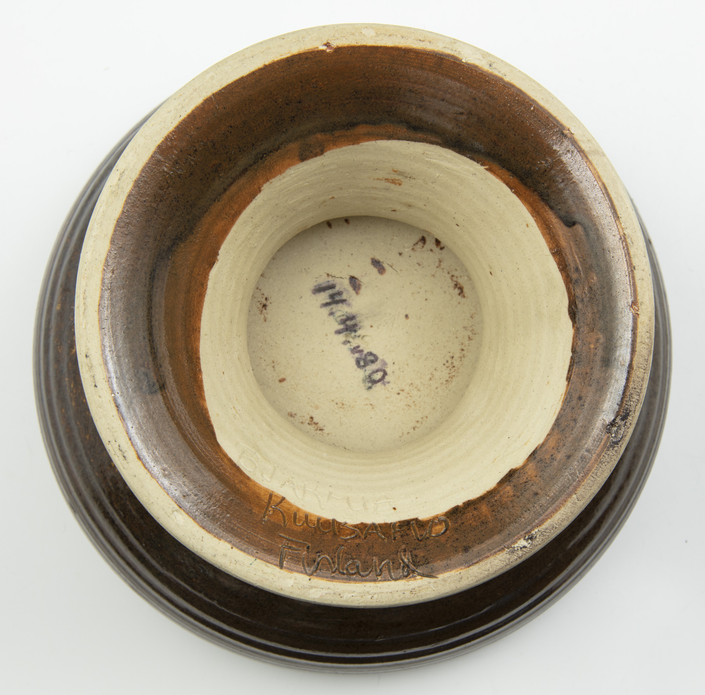 Bowl on foot - 4