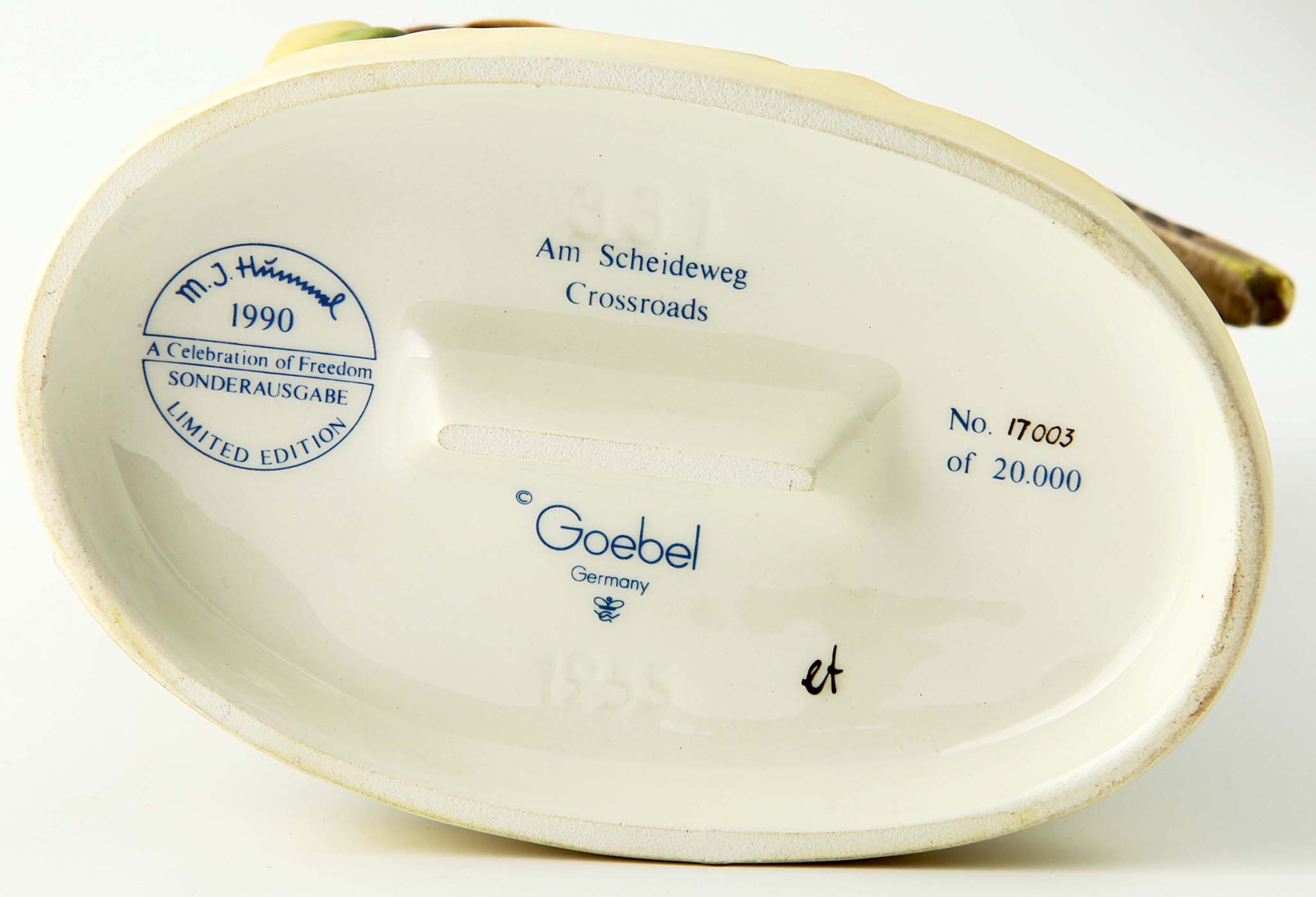 Hummel 331 - Crossroads Limited Edition (TMK-7)  - 3
