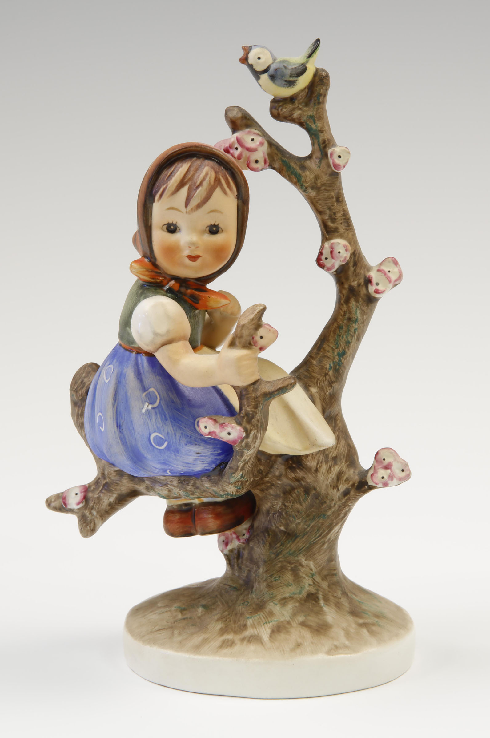 Hummel 141/1 - Apple Tree Girl (TMK-3)