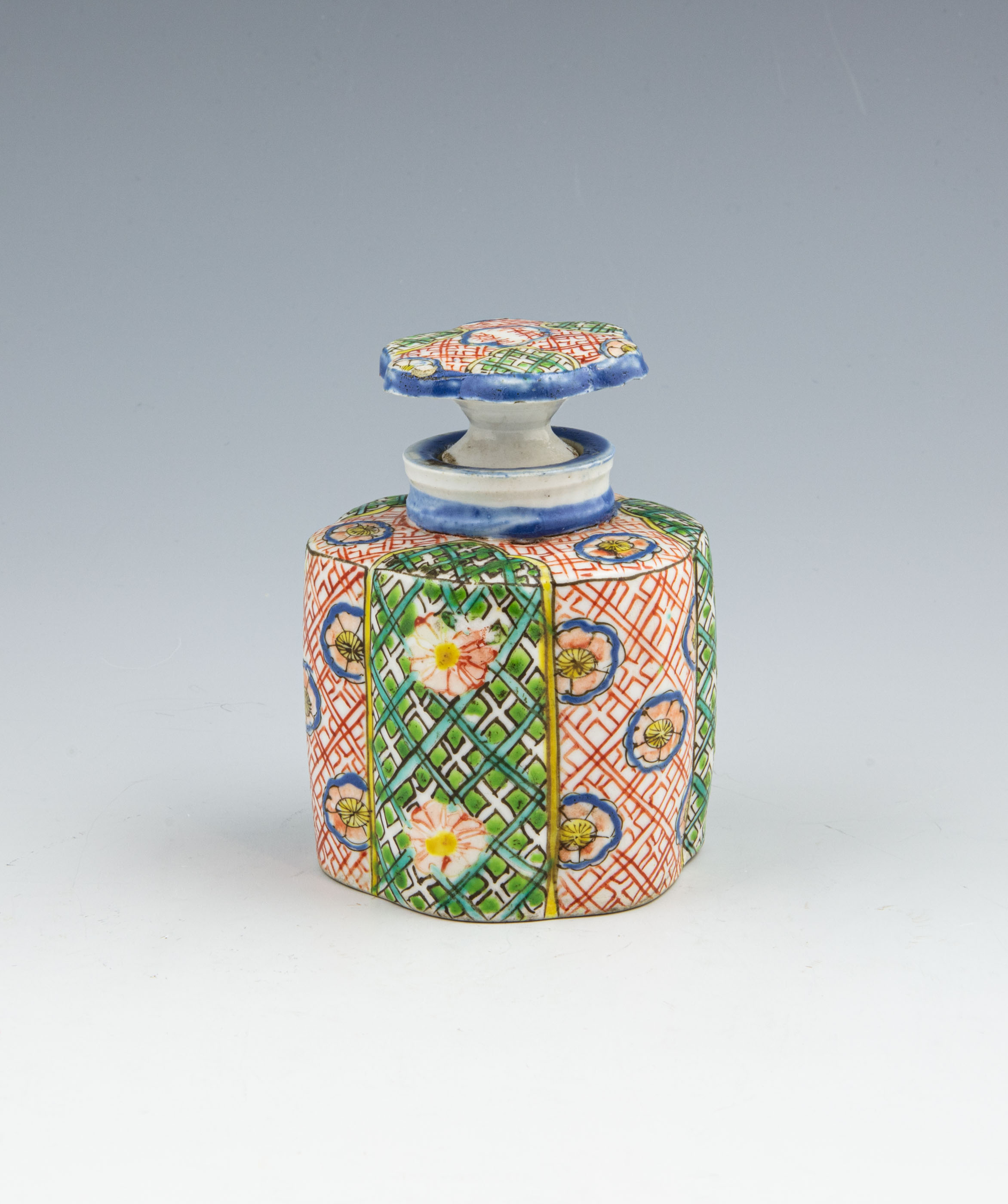 Tea Caddy with lid - China/japan