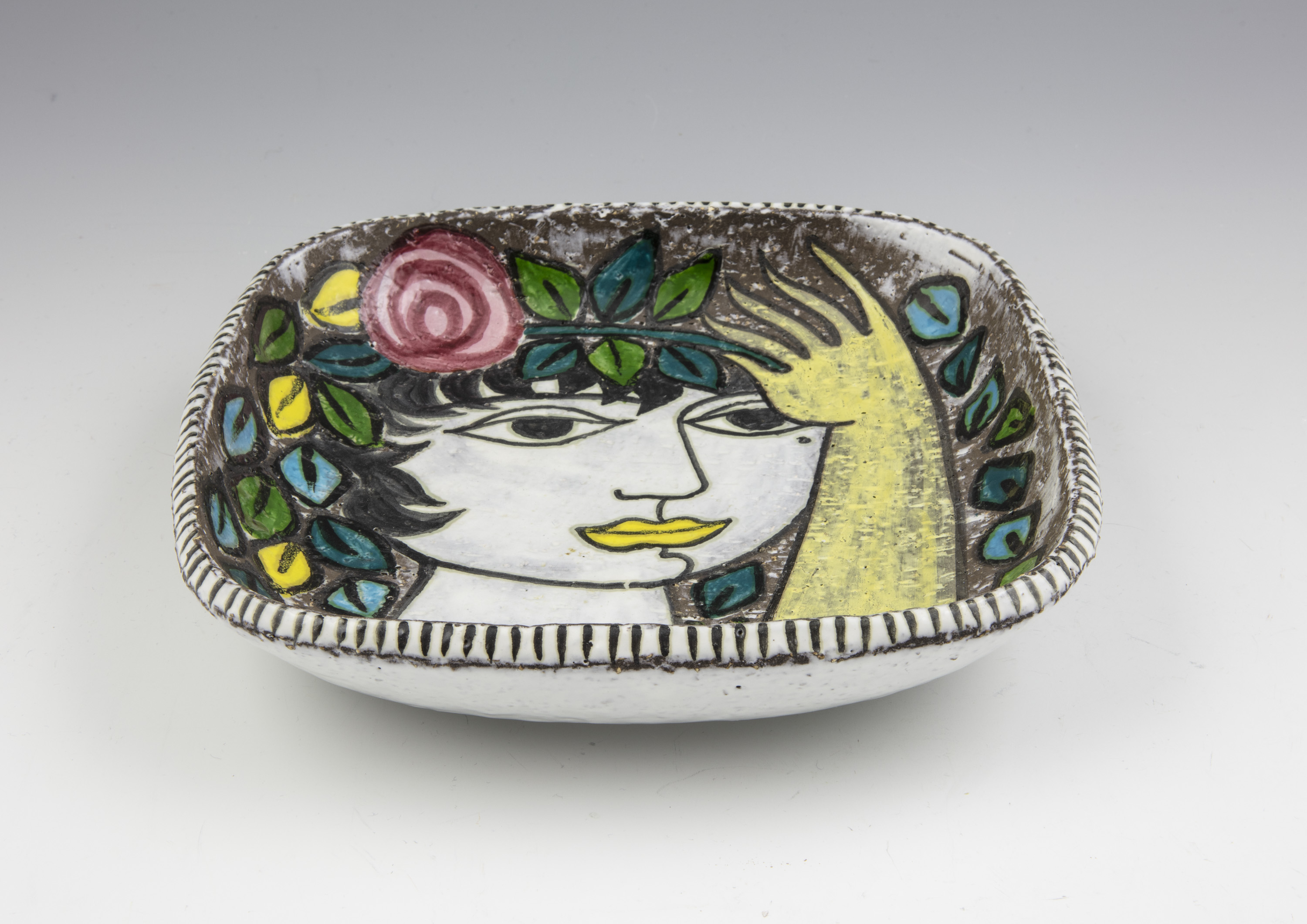 Plate / Bowl no. 4068 - 2