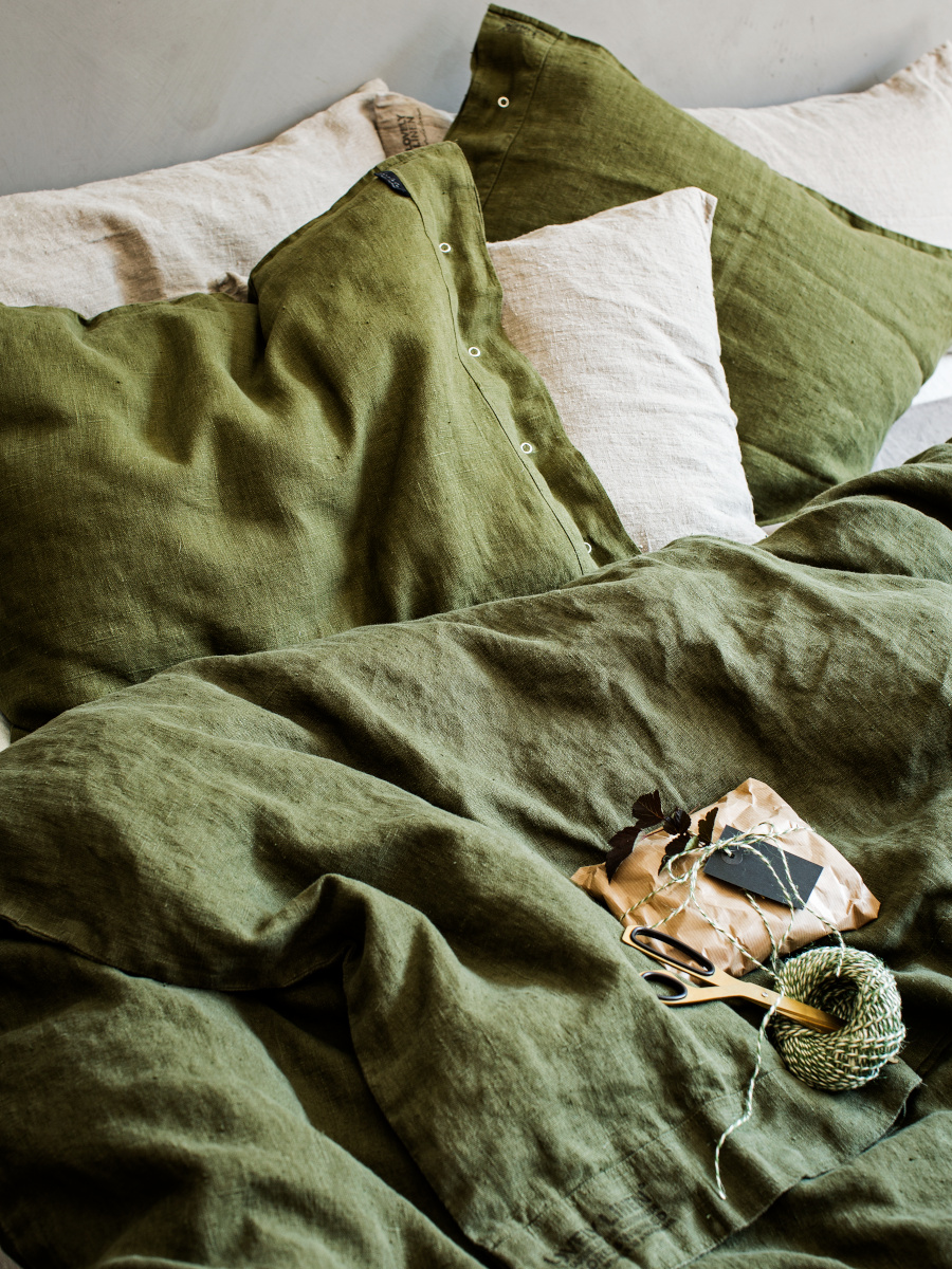 Green linen sales pillow cases