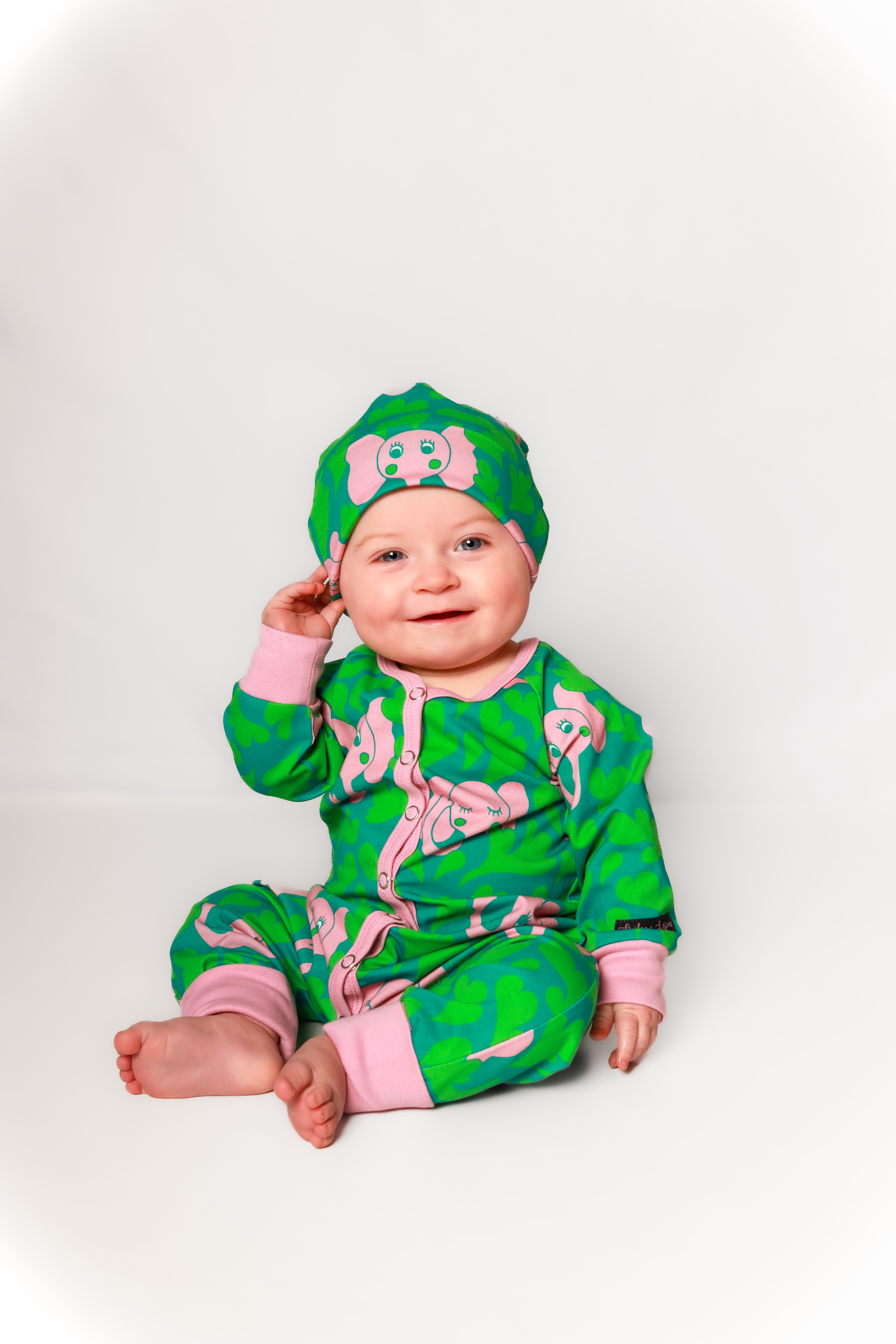Babydressar Mjukt och skönt I glada färger!
