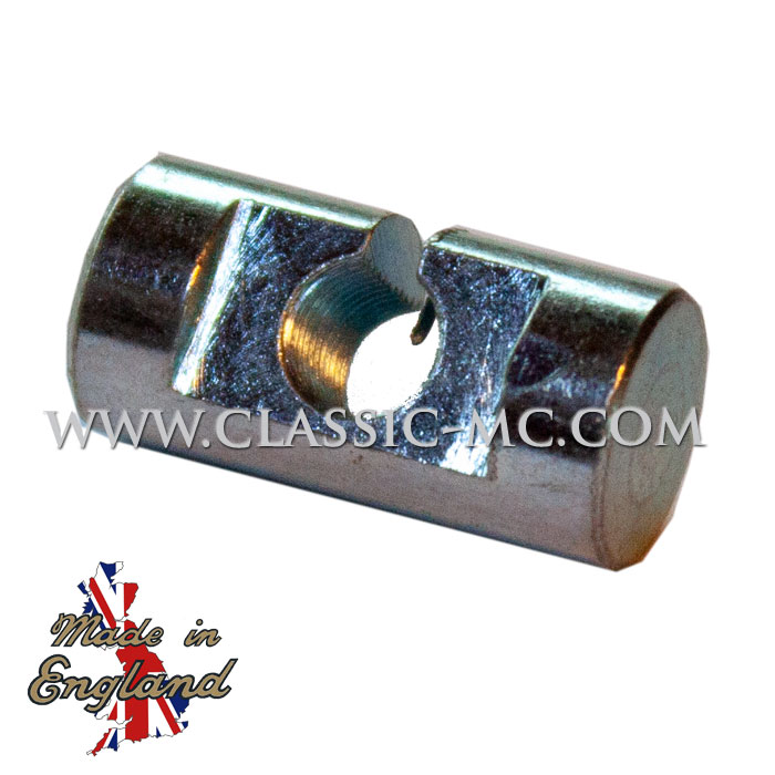 TRUNNION, THROTTLE LINKAGE T150/A75