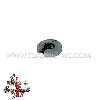 TOP SPRING ABUTMENT, THROTTLE SLIDE ROD T160
