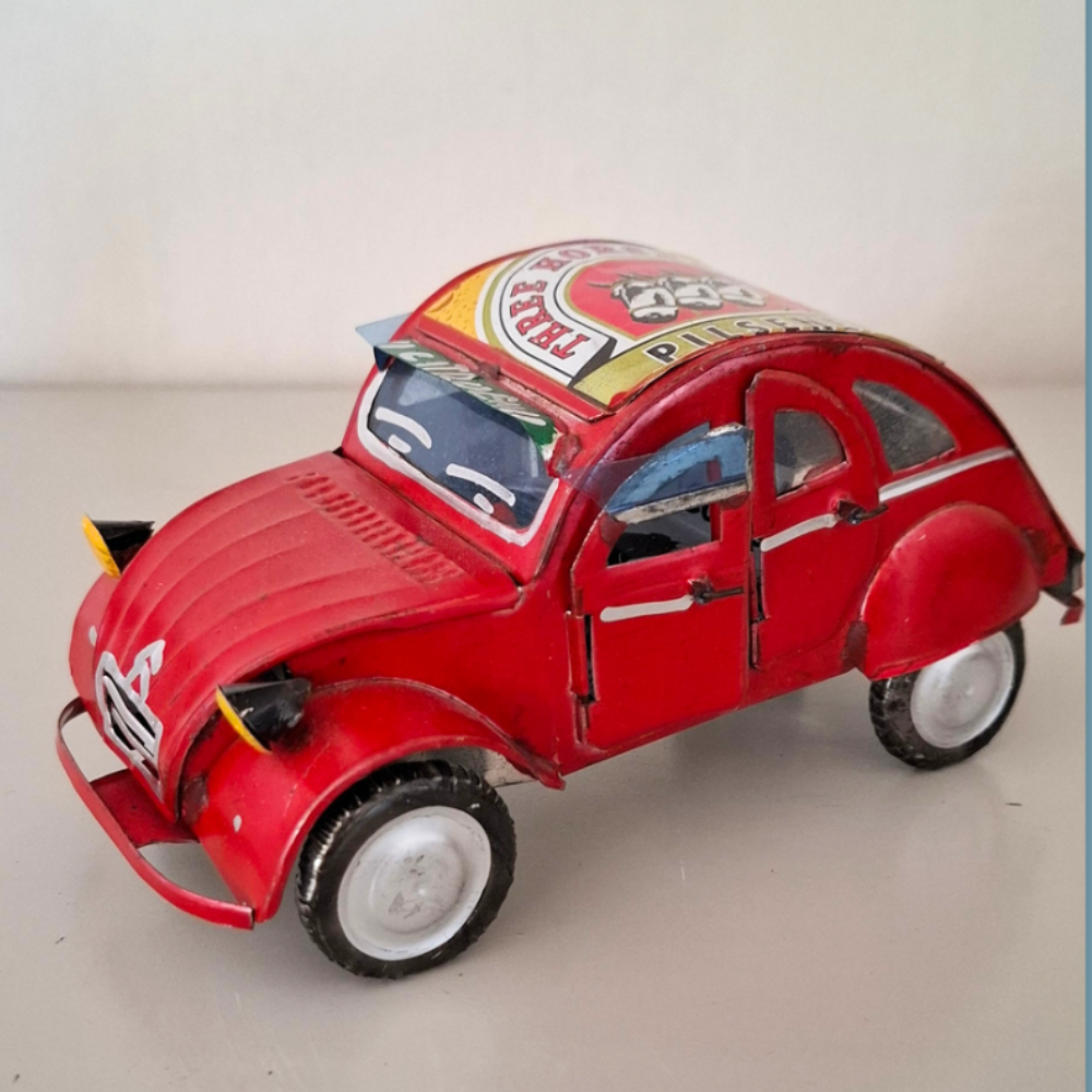 Plåtbil - Renault - 2CV- Three Horses Beer- Fairtrade - 3