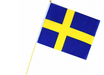 Svenskaflaggan i textilmaterial 26,5x21 med trästång