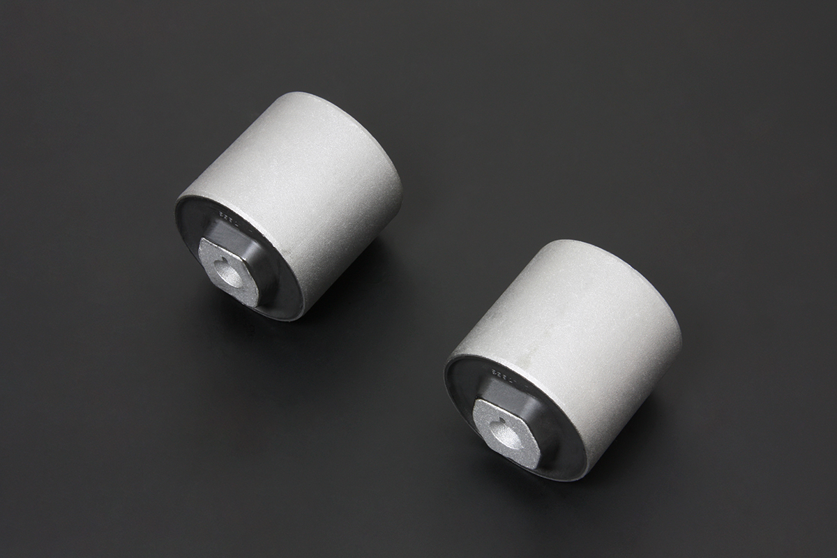 BMW 7'S E38/ 5'S E39 (V8 Only) / X5 E53
FRONT LOWERE ARM BUSHING - FRONT
(HARDEN RUBBER) 2PCS/SET
