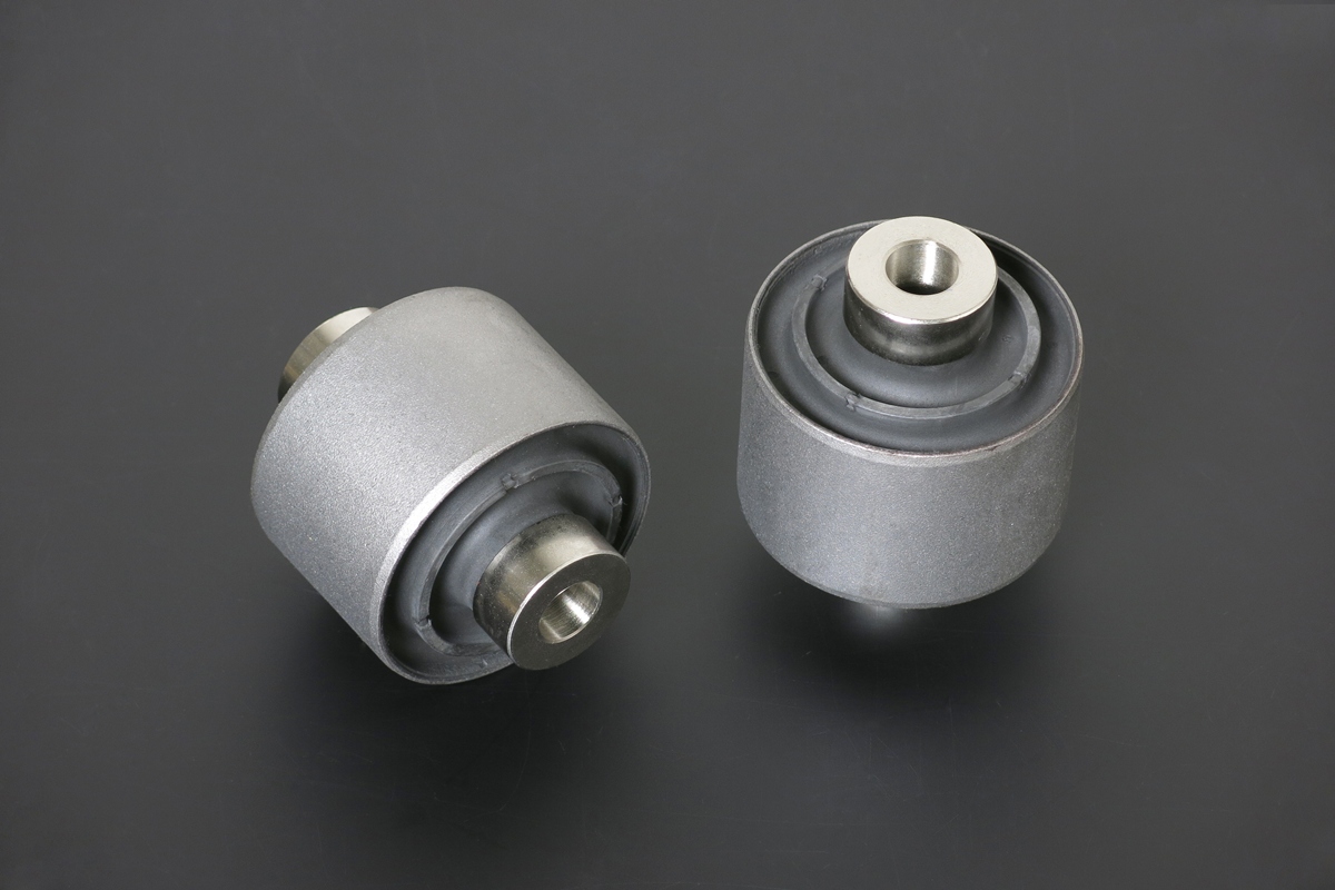 BMW 5'S F10/F11/F07/ 6'S F06/F12/F13/ 7'S F01/F02 
Främre LOWER CURVED ARM Bussning
(Hårdare Gummi) 2 St/Sats