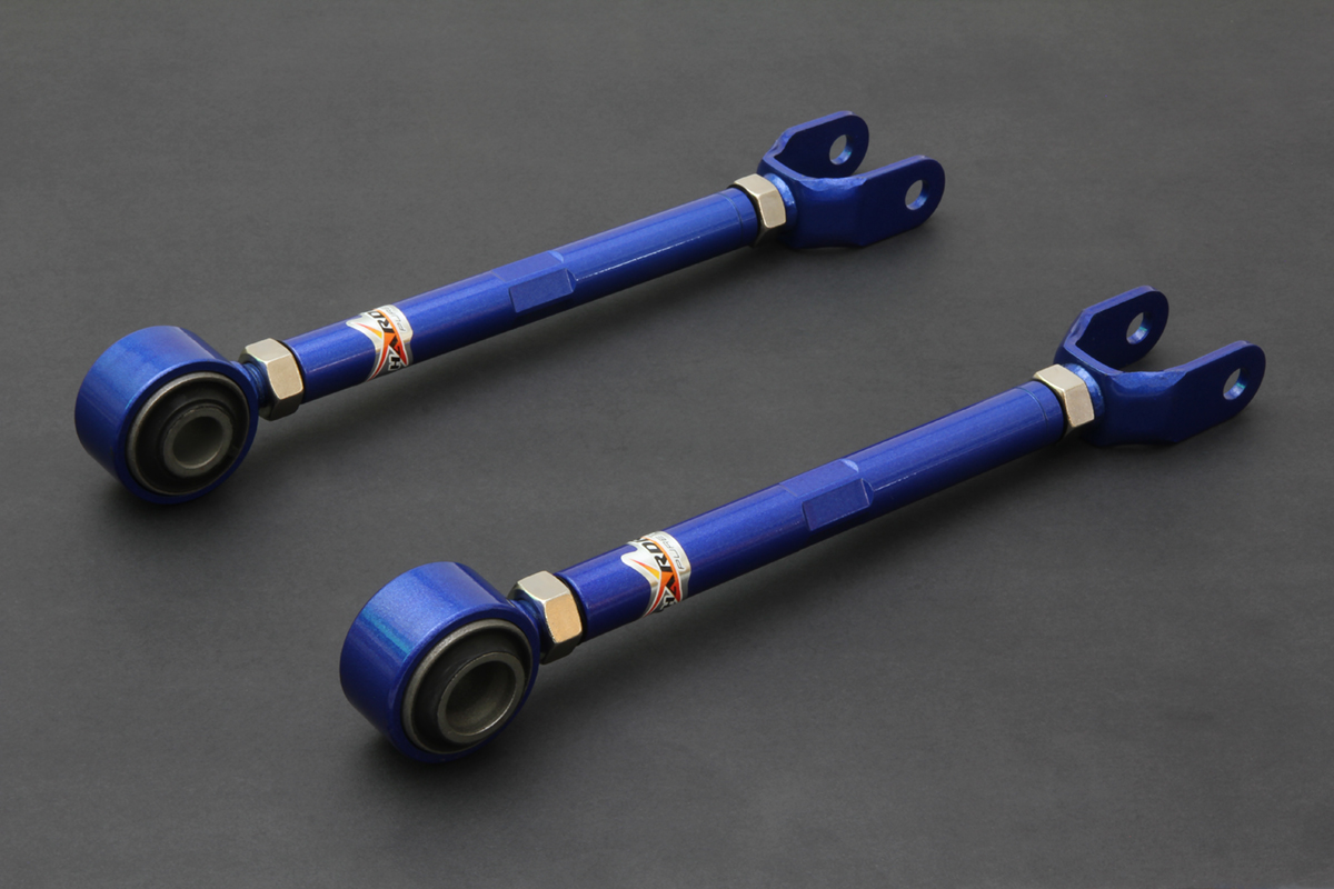 NISSAN 350Z '03-08/CIMA '01-06
INFINITI G35 '02-07/Q45 '01-06
Bakre Fäste stag / RADUIS ARM
(Hårdare Gummi) 2 St/Sats