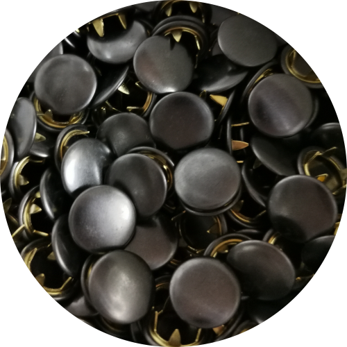 Täckt gunmetal