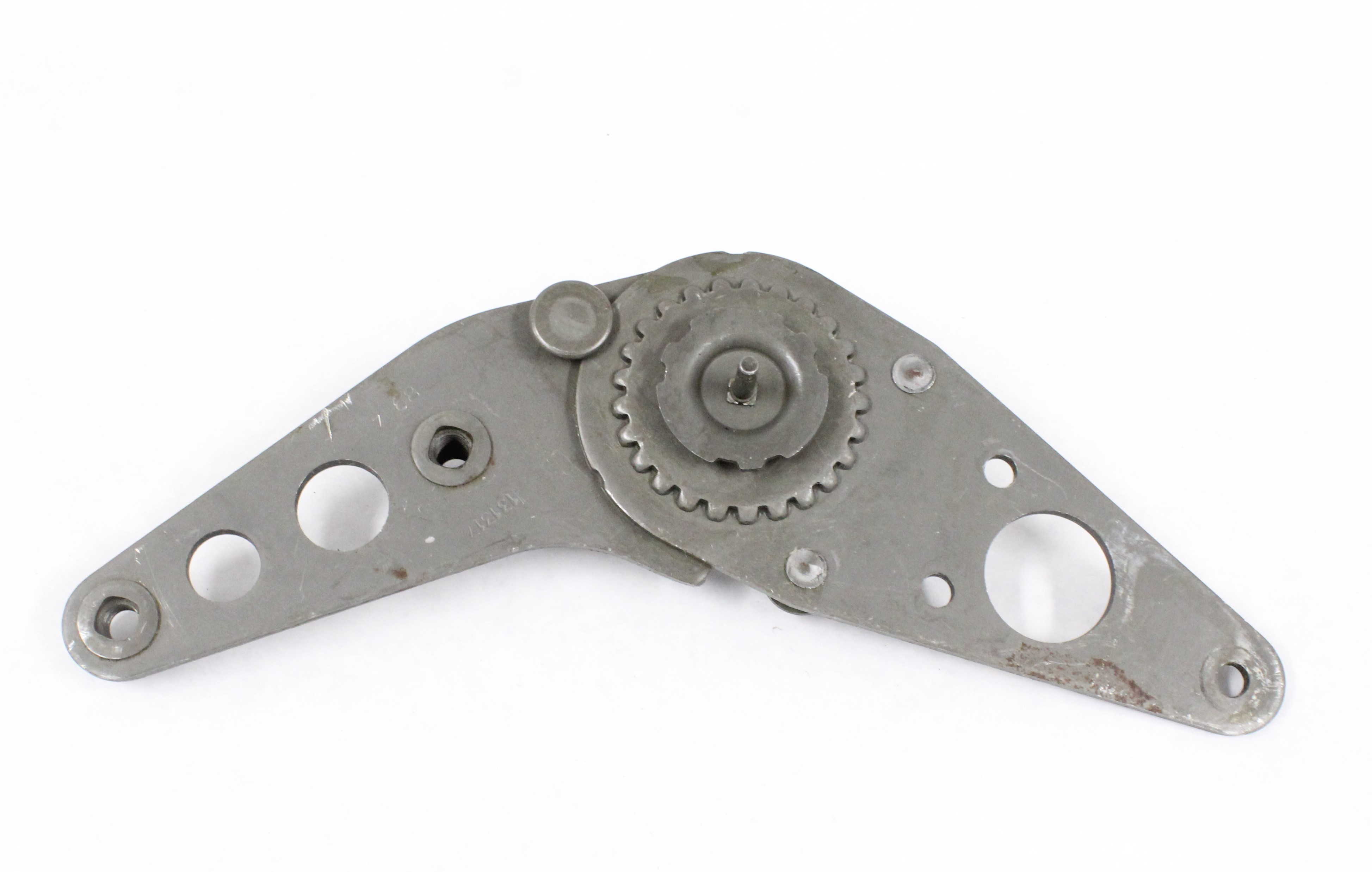 Bracket RH, for R seat - 2