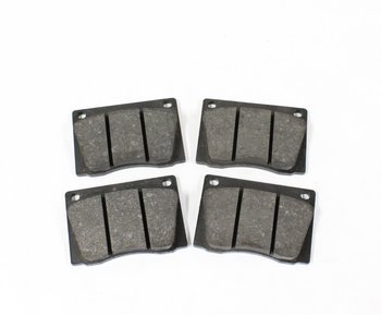 Bromsbeläggsats Fram, Amazon/P1800 B18 (1-krets)