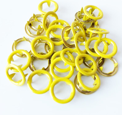 Snap-on button ring Yellow