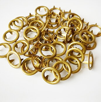 Snap-on button ring Gold colored