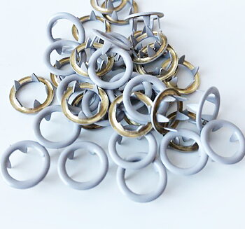 Snap-on button ring Light grey