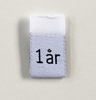 White woven folded sizelabel  1 år