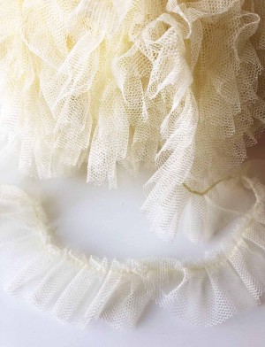 Non elastic tulle creme 28mm