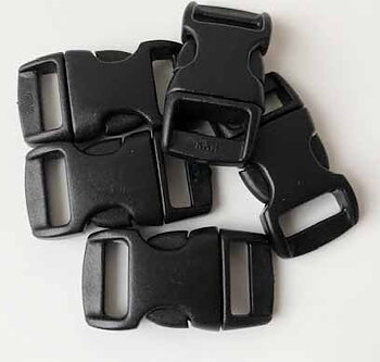 Buckle Black