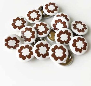 Snap-on button Brown flower