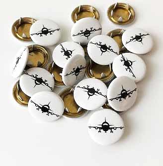 Snap-on button Airplane