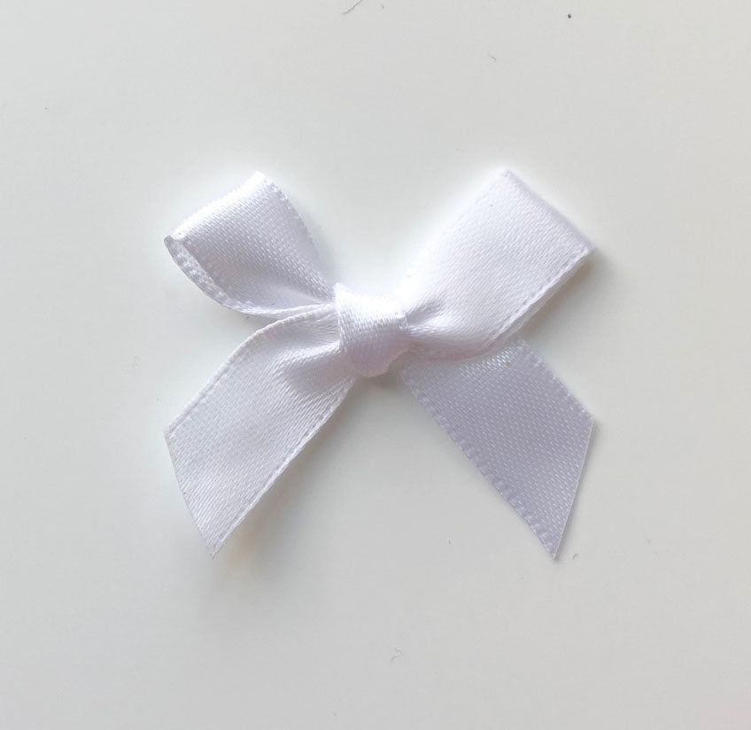 Satin bow White