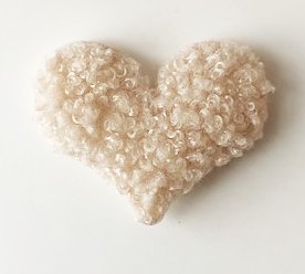 Applique fake fure curly cream heart