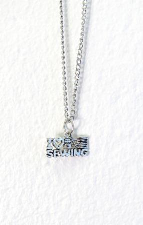 Necklace sewinglove 44cm