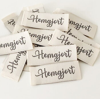 Woven straightcut label Hemgjort