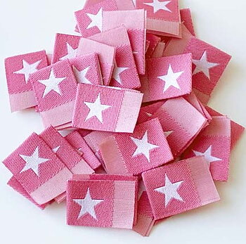 Woven folded label Dull pink with white star
