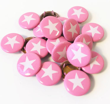 Snap-on button White star on pink