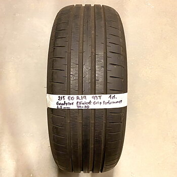 15" BEGAGNAT SOMMARDÄCK | 1 st 185/65 R15 88H Bridgestone Turanza T001 | V09-14 | 4.5 mm | D-3