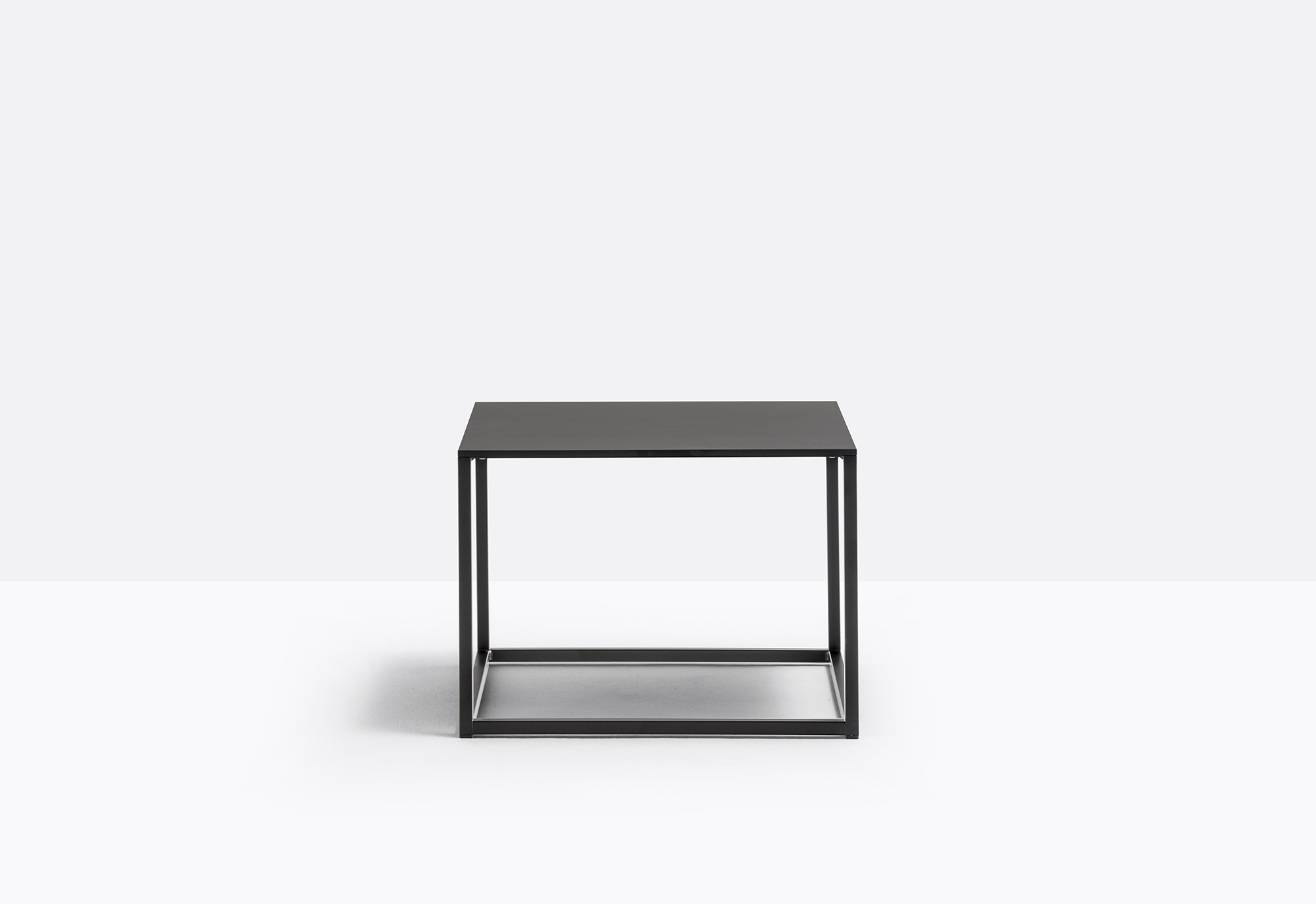 Coffee table CODE Solid laminate top, Inside / outside - Several sizes - 4