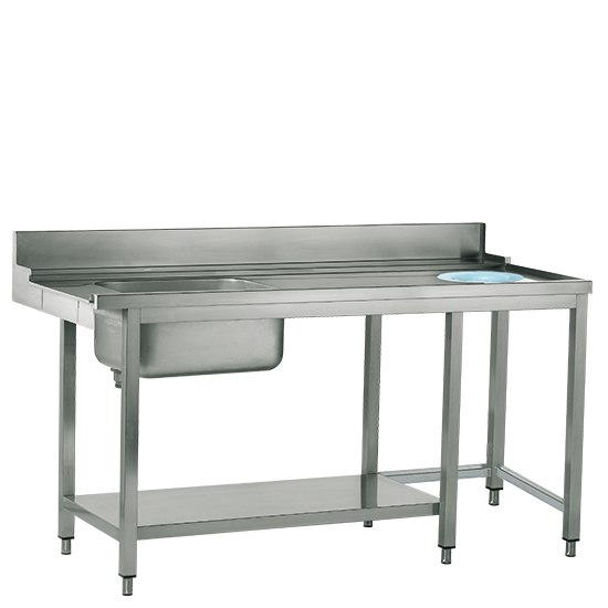 Right entry table with sink on the left and wastes hole