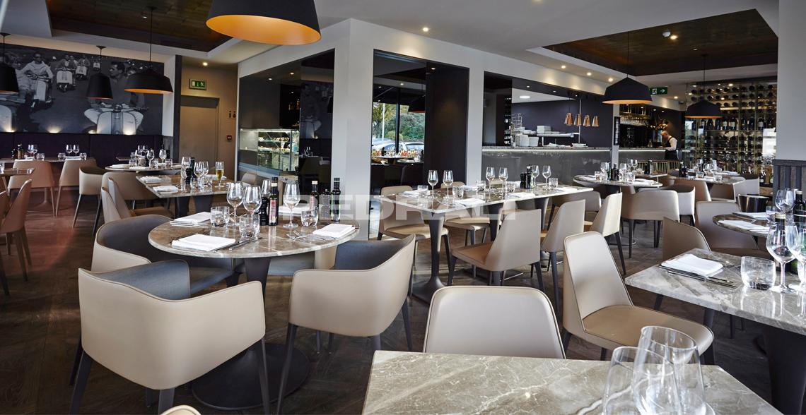   RESTAURANGMÖBLER