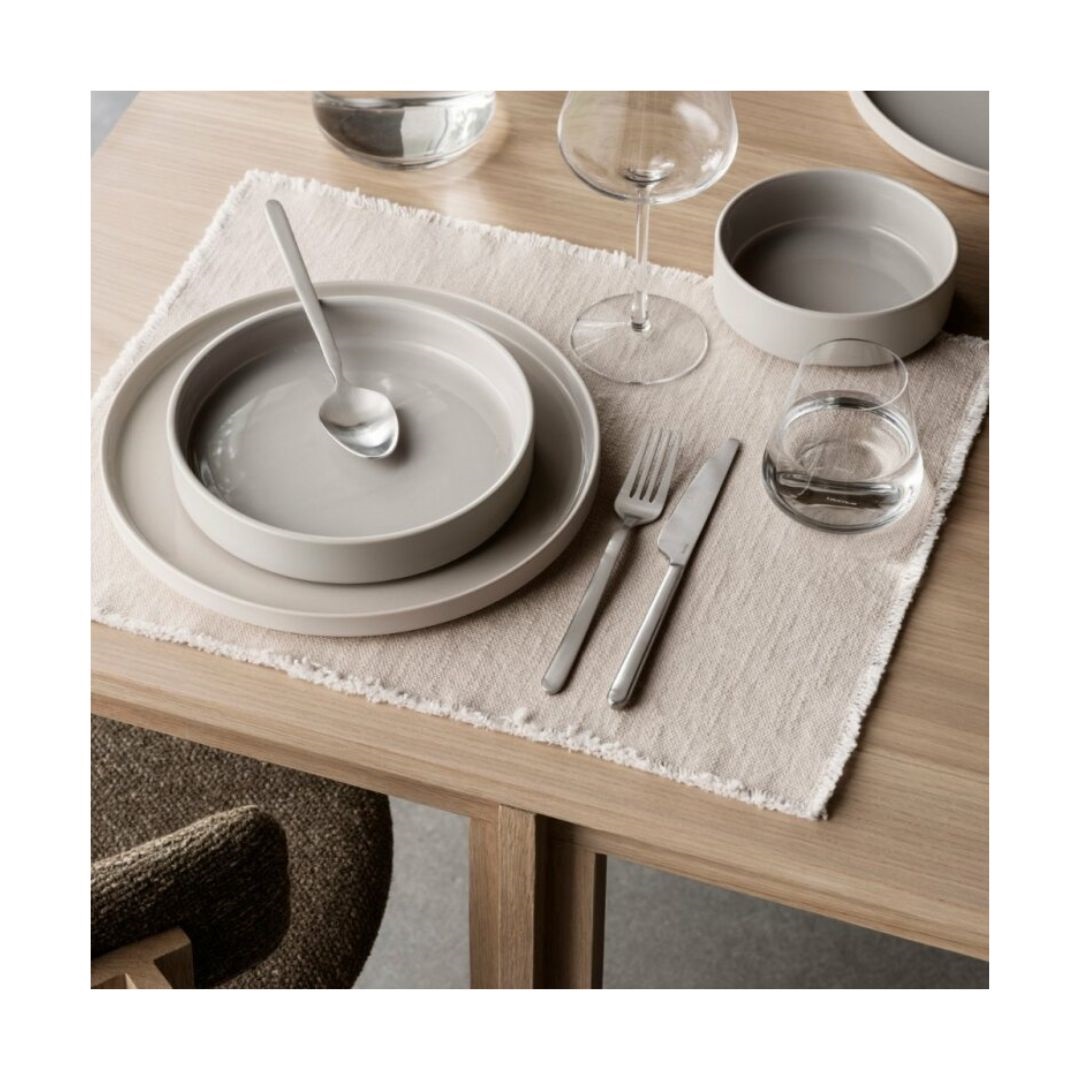 Serviser-porslin/glas/bestick
