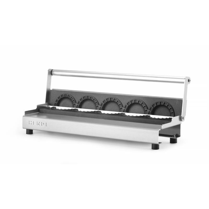 Dumpling maker