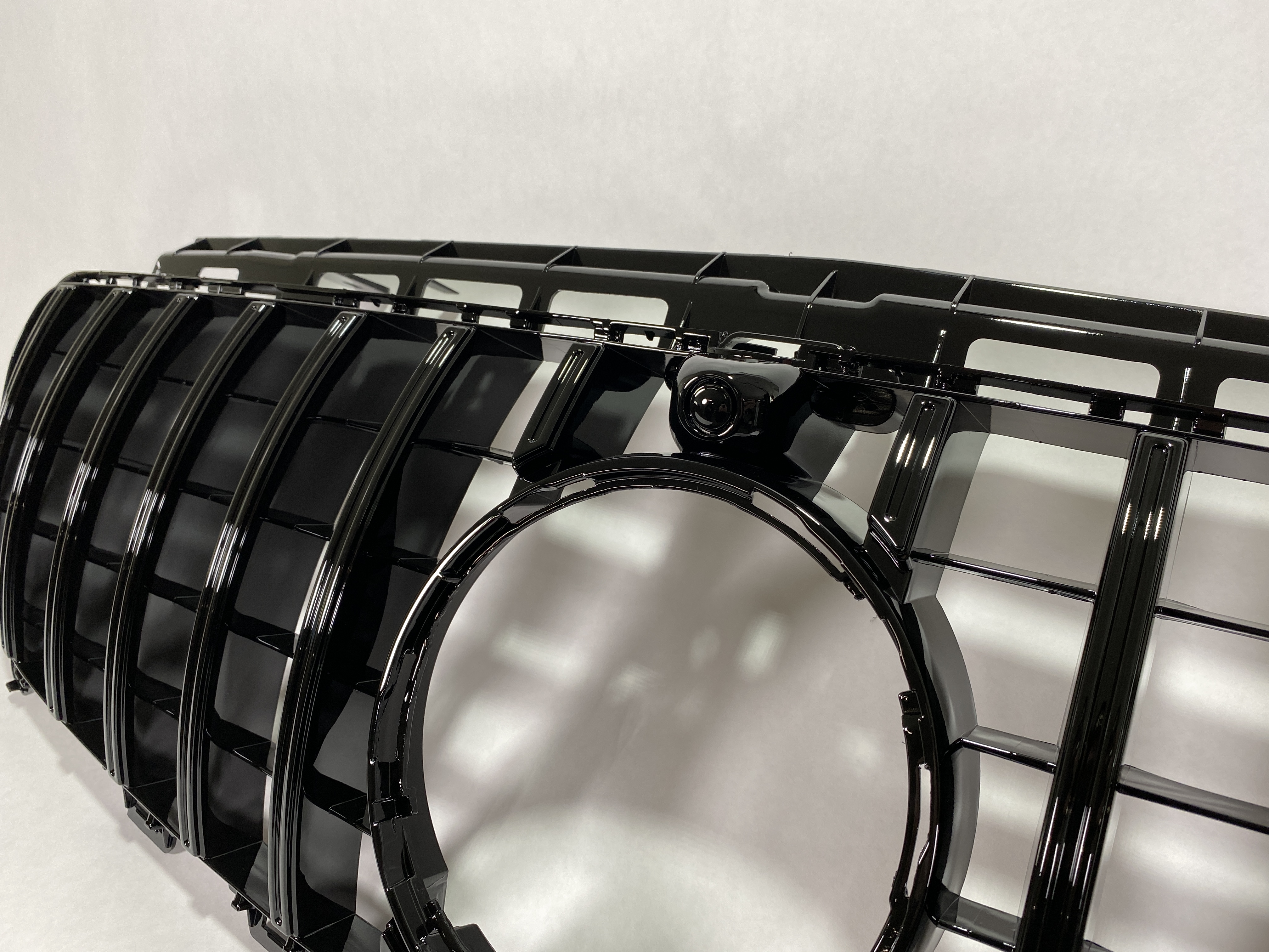 Mercedes Benz W213 Grill GT-R Optik - 3