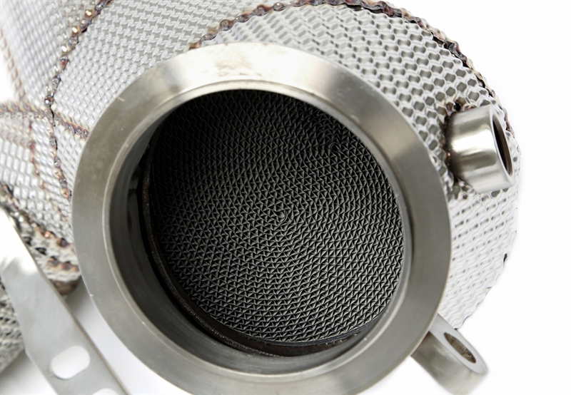 TA Technix downpipe BMW 5/7/8-serien och X5/X6/X7 N63 – katalysator och värmesköld - 3