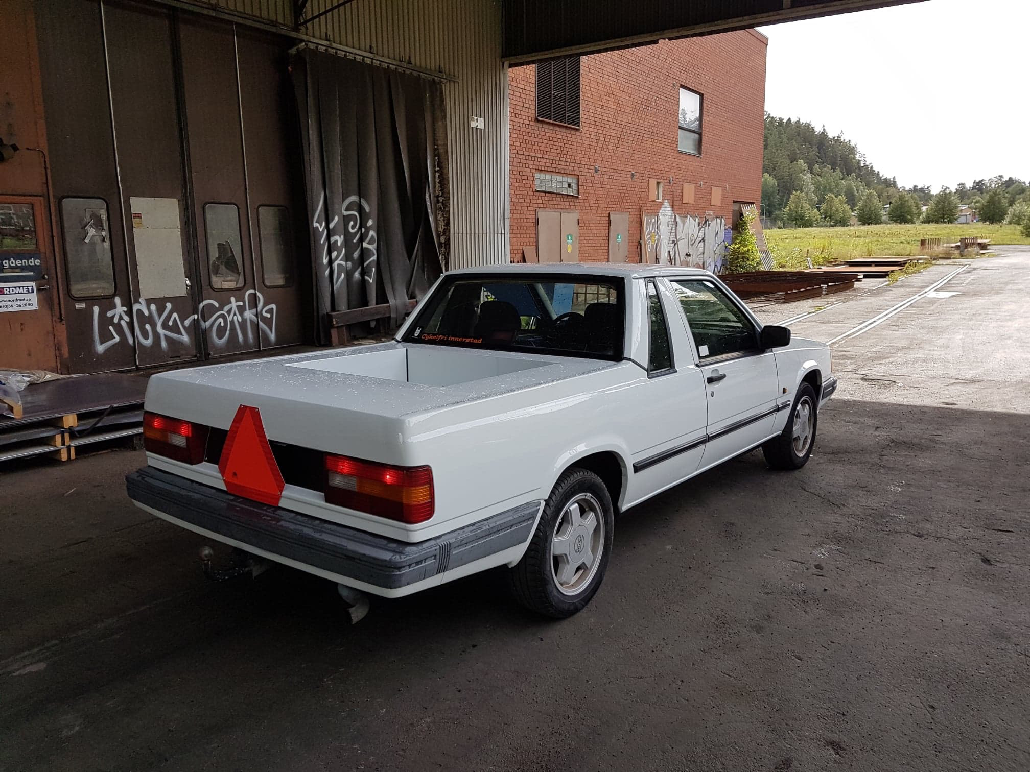 Flyglar till Volvo 740 Sedan - 5