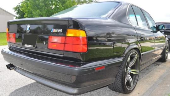 Bakspoiler M5 - Bmw E34