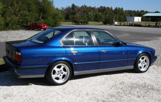 Sidokjolar M5 replica - Bmw E34