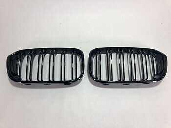 BMW F20/F21 2015 --> Njurar/Grill Svarta